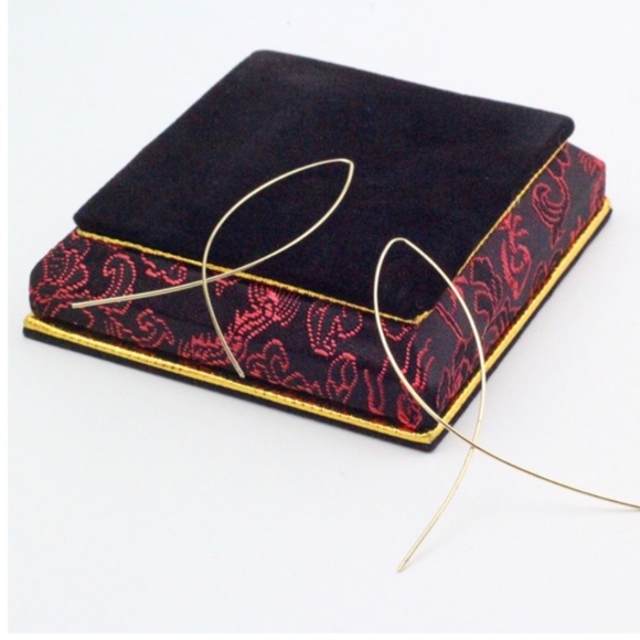 Bohemian gypsy Gold Tone Hoop Earrings Minimalist - Picture 2 of 5